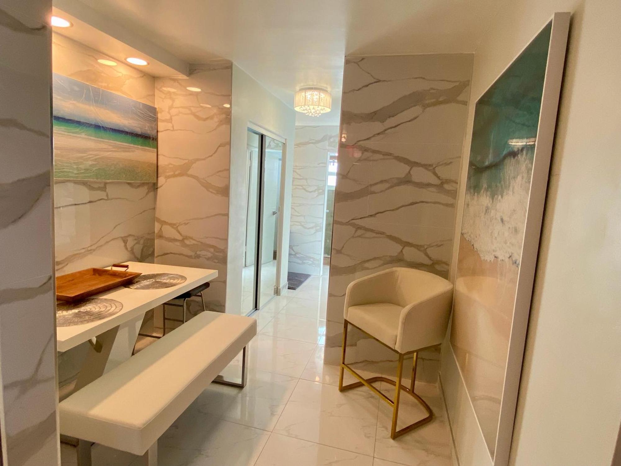 Luxurious Remodeled Direct Waterfront Apartment With Miami Skyline View And Outdoor Terrace Free Parking 5Min Drive To Μαϊάμι Μπιτς Εξωτερικό φωτογραφία
